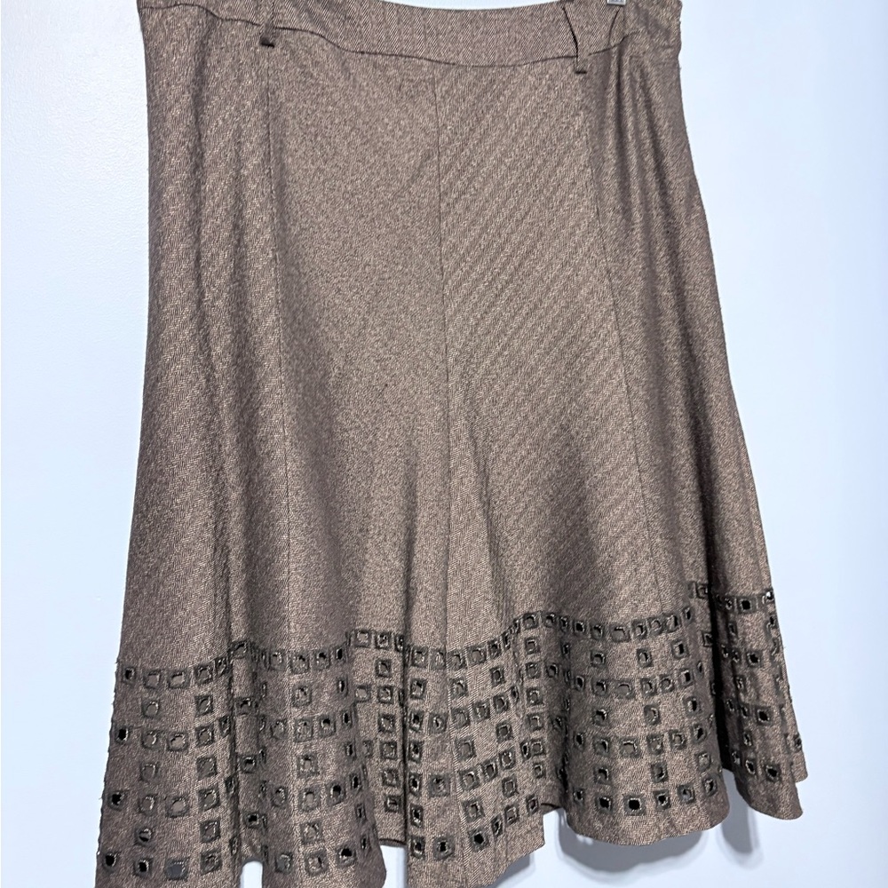 Elegant Brown A-Line Skirt with cut out Hem